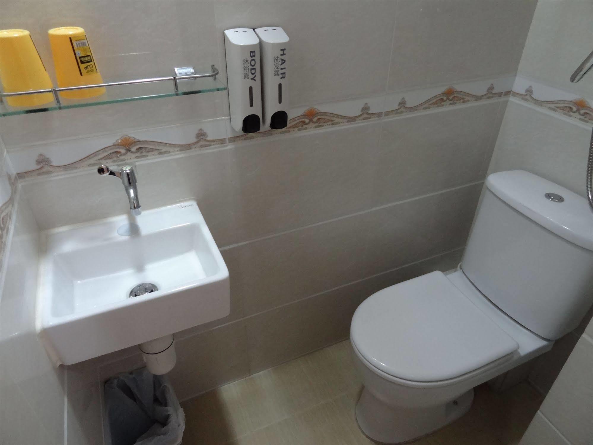 Tai Wah Hostel Hongkong Zewnętrze zdjęcie